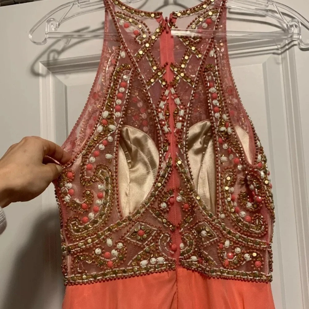 Prom dress - Picture 4 of 6